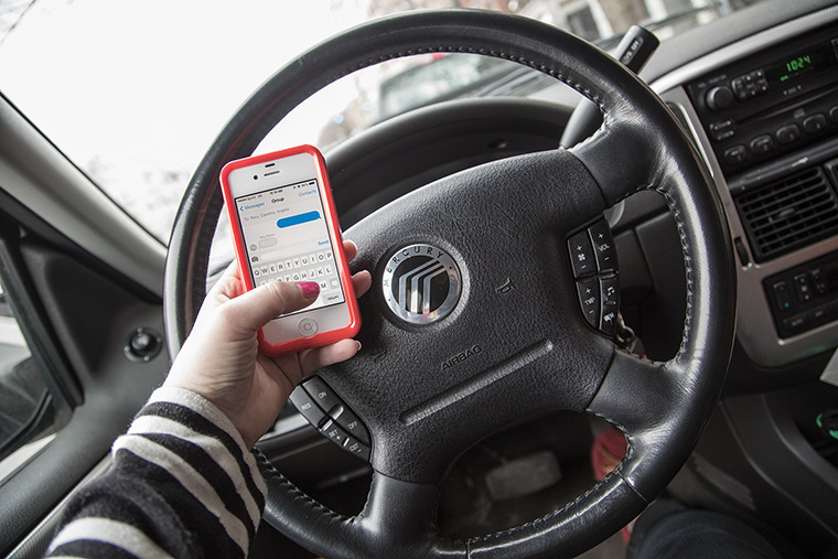 Chicago drivers send texts, get tickets