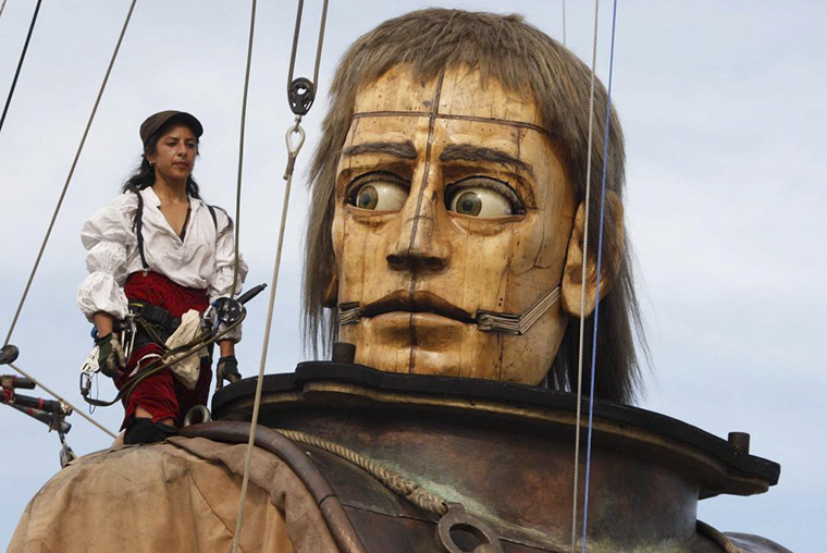 Royal de Luxe, a French street theater company, is in talks to bring its unique puppet performance to Chicago in 2016. Its puppets include a giant sea diver, pictured above, and a huge female child.