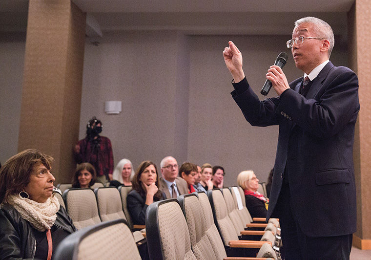 President Kwang-Wu Kim discussed the strategic plan process Oct. 24 during a Town Hall meeting with faculty at Film Row Cinema, 1104 S. Wabash Ave. 