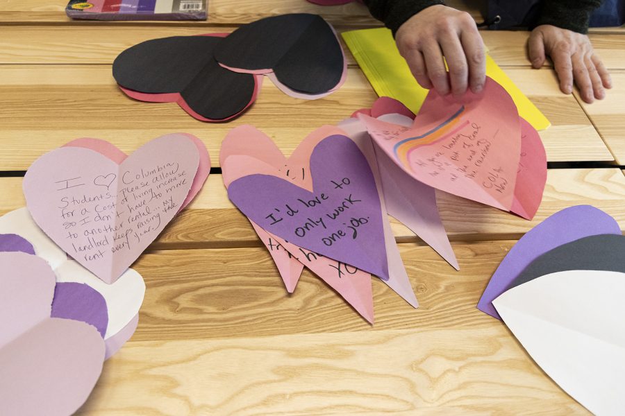 USofCC gives out hand-made valentines with grievances ahead of contract negotiations, Friday Feb. 14.