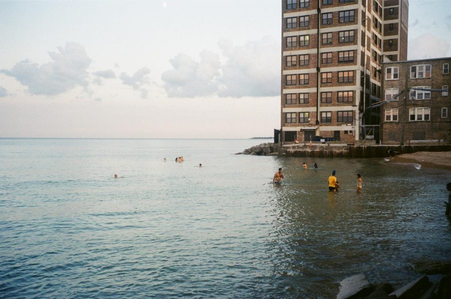 Along with interviewing residents of the neighborhood, the "Residents of Rogers Park" photo series includes a variety of shots of the neighborhood.