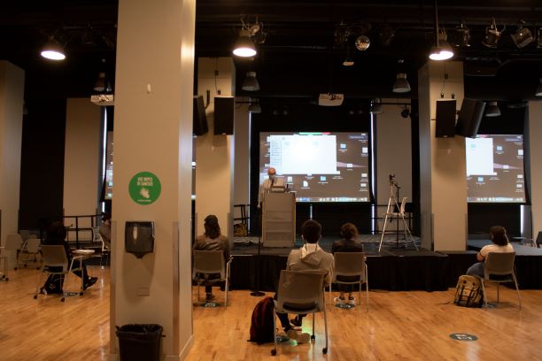 David Dolak, a professor of instruction in the Science and Mathematics Department, teaches his Big Chicago class "Chicago: The Third Coast" in-person and over zoom.