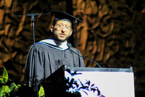 Danny Fenster encourages Columbia graduates to ‘make art your sustenance before your income’