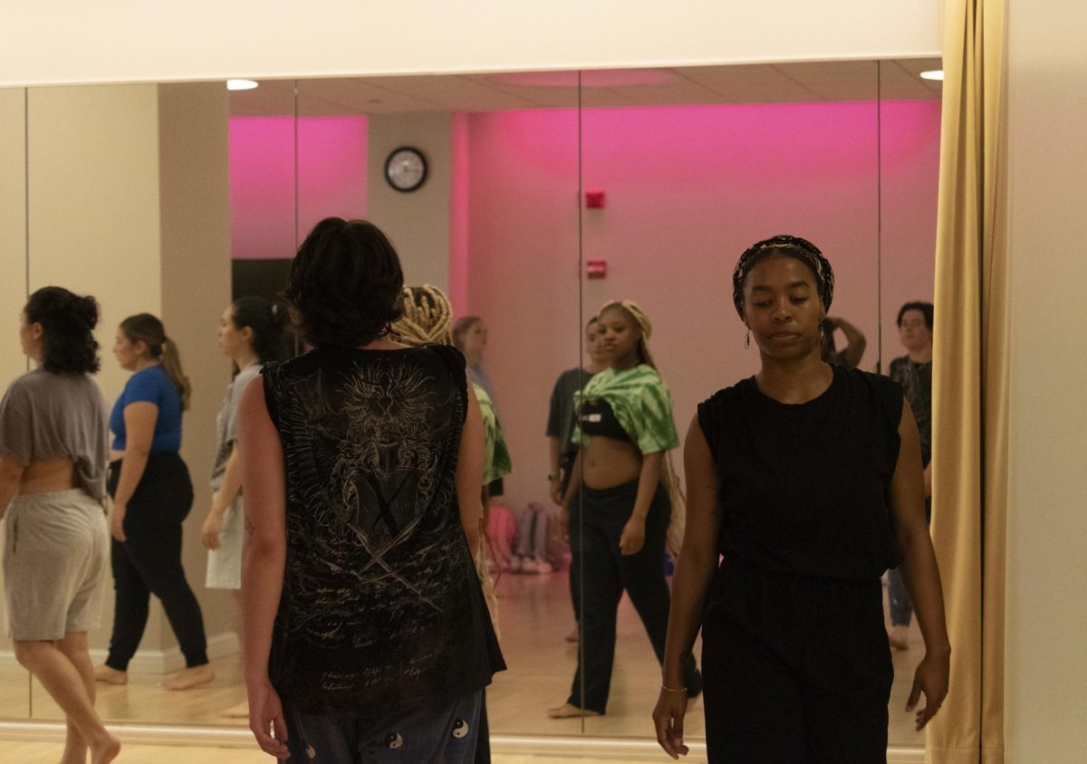 Bevara Anderson leads a Umfundalai dance warm up during Campus Connections at the Dance Center, 1306 S. Michigan Ave., on Friday, Sep. 1, 2023.