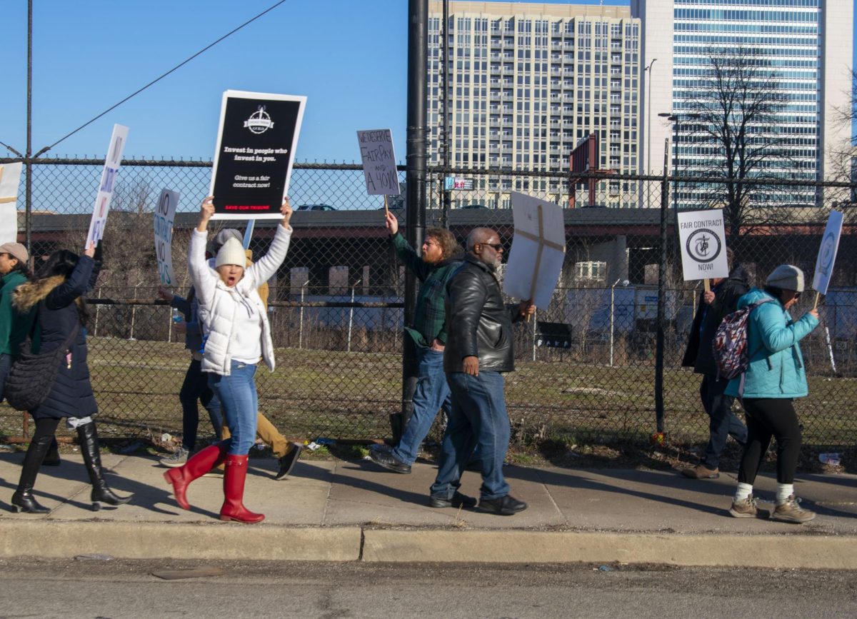 Chicago Tribune walks out on 24-hour strike