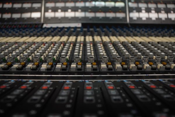 Women in Audio student group hosts panel on equity, opportunity